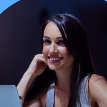 Dra. Gabriela de Oliveira